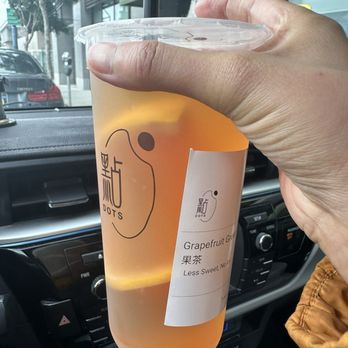 Dots Boba - Grapefruit green tea - Bubble Tea Near Me - San Francisco, California Dots Boba - Grapefruit green tea - Bubble Tea Near Me - San Francisco, California