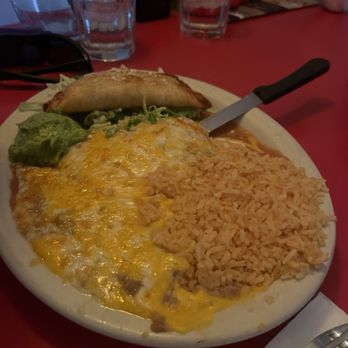 Compadres Mexican Restaurant - Chile relleno and empanada plate - Mexican Near Me - Dayton, Nevada