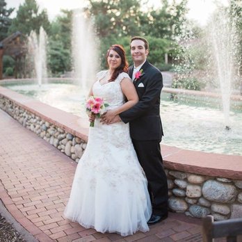 Hand2Heart Events - Hudson Garden Love - Wedding Planning Near Me Hand2Heart Events - Hudson Garden Love - Wedding Planning Near Me