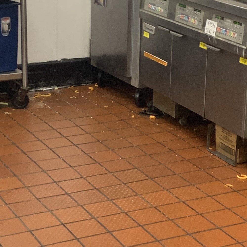 Arby's - Fried food all over the floor - Fast Food Near Me - Port Charlotte, Florida