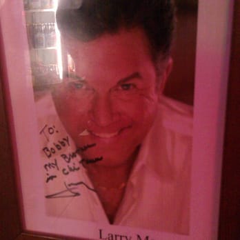 Richard's Bar - Autographed picture of "Rick" from "Magnum, P.I."?  Yes, please. - Dive Bars Near Me - Chicago, Illinois