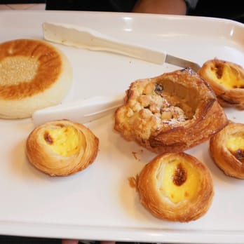 85°C Bakery Cafe-Irvine - Mochi Egg Tarts, Apple Tart, Red Bean Bun - Coffee & Tea Near Me - Irvine, California 85°C Bakery Cafe-Irvine - Mochi Egg Tarts, Apple Tart, Red Bean Bun - Coffee & Tea Near Me - Irvine, California