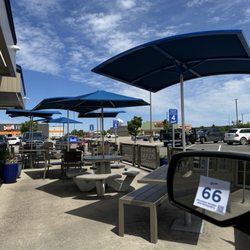 Culver's - Outdoor seating