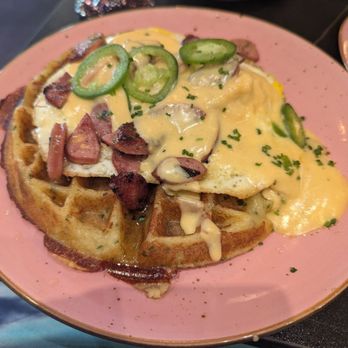 6th & G Breakfast - Potato waffle with all the fixings - Breakfast & Brunch Near Me - San Diego, California