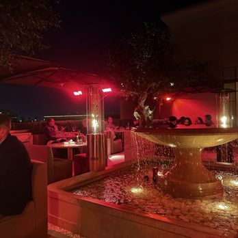 RH Ocean Grill at RH Newport Beach - outside - Seafood Near Me - Newport Beach, California RH Ocean Grill at RH Newport Beach - outside - Seafood Near Me - Newport Beach, California