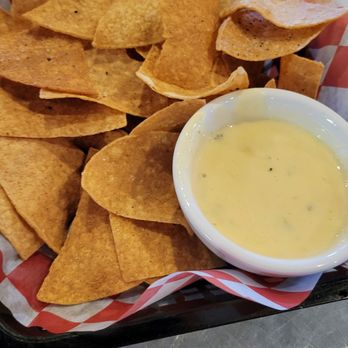 Lucky Bull Grill - Chips and Green Chile Queso - New American Near Me - Carlsbad, New Mexico
