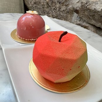 Jonquils Cafe & Bakery - Geometric Apple and Honey Pear - Cafes Near Me - Boston, Massachusetts Jonquils Cafe & Bakery - Geometric Apple and Honey Pear - Cafes Near Me - Boston, Massachusetts