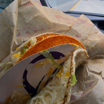 Taco Bell - I shouldn't expect much from Taco bell, but this is next level, images speak for themselves - Fast Food Near Me - San Diego, California
