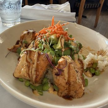 Boathouse at Hendry's Beach - Salmon bowl - great flavors - Seafood Near Me - Santa Barbara, California