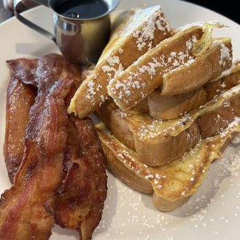 The Basic - French Toast....Yummm. - Breakfast & Brunch Near Me - Vancouver, British Columbia
