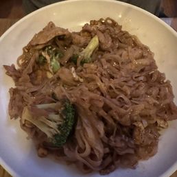 BAI MAI THAI - Updated October 2025 - 205 Photos & 207 Reviews - 1541 E ...