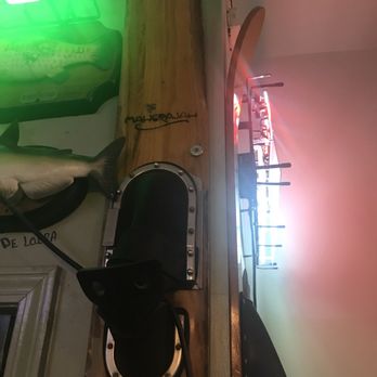 Flying Fish - Love the decore. - Seafood Near Me - Little Rock, Arkansas