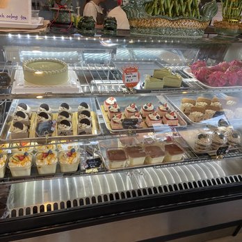 Meet Tea - The cake/dessert display - Bubble Tea Near Me - Mililani, Hawaii Meet Tea - The cake/dessert display - Bubble Tea Near Me - Mililani, Hawaii