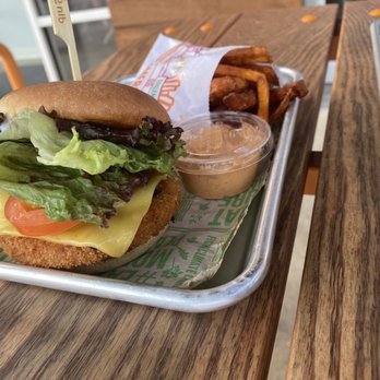 Next Level Veggie Grill Denver - Chik'n Bacon Ranch Burger with Sweet Potato Fries - Vegan Near Me - Denver, Colorado