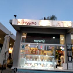 Milkissimo Gelato - From the many food courts this is one of the best with some of the best flavors great toppings for the Gelato.