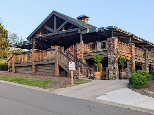 Arrington Vineyards by null