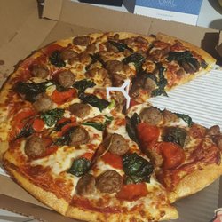 Pizza Hut - Pizza, yum!