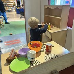 E3 Children's Museum & Science Center - Toddler messing up my coffee order