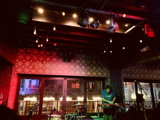 Nash Bar & Stage by null