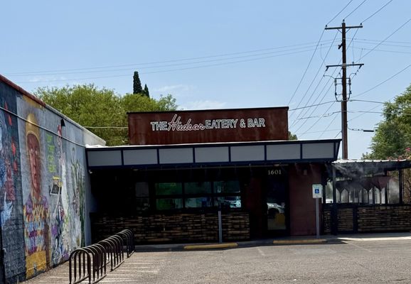 The Hudson Eatery & Bar by null