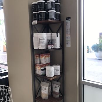 Earthbar - Pantry to purchase protein powders and granola etc - Juice Bars & Smoothies Near Me - Pasadena, California