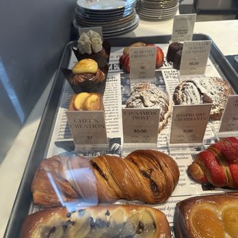 ID-Eclair - Pastries in the shop - Bakeries Near Me - Pasadena, California ID-Eclair - Pastries in the shop - Bakeries Near Me - Pasadena, California