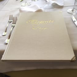 Ristorante-Pizzeria Margarita "Sul Lago" - Nobles Gedeck mit Speisekarte