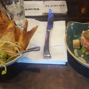Plancha - Guacamole and Tuna Tartar - Latin American Near Me - Lake Buena Vista, Florida