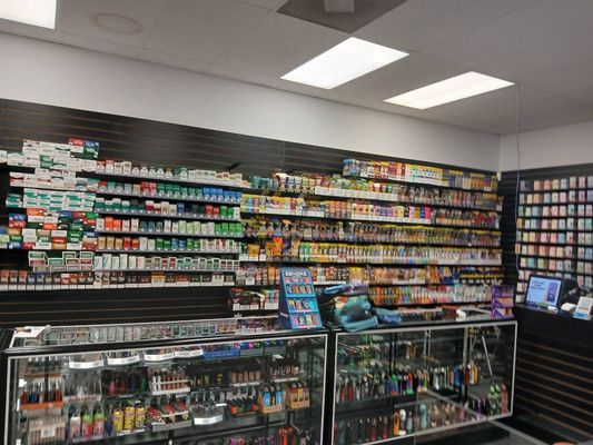 Henderson Smoke And Puff, 387 Raleigh Rd, Henderson, NC 27536, US