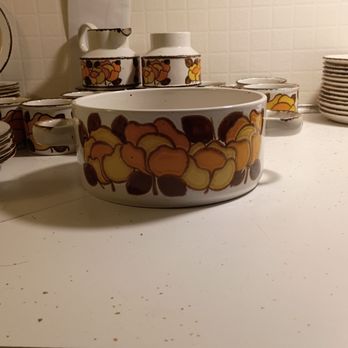 Jahdiel Antique Store - Mint Condition 56-Piece Midwinter Summer Ironstone, Dinnerware Set Made in England (1970s/1980s) - Used, Vintage & Consignment Near Me - Hemet, California