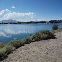 Lake Park - Beautiful summer day!