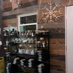 Merch shelving