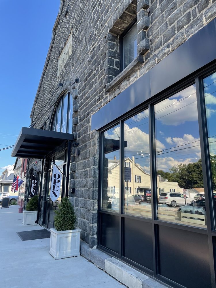 DOAN DISTILLERY Updated August 2024 18 Photos 116 E Broad St