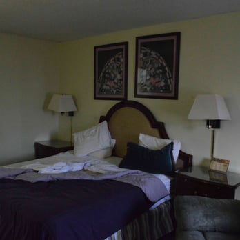 Budget Host Inn - Hotels Near Me - Hutchinson, Kansas Budget Host Inn - Hotels Near Me - Hutchinson, Kansas