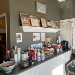 East End Transmissions - Free coffee, water, candy and a phone charging station!