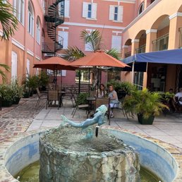 Courtyard Seating