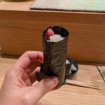 Tsuke Edomae - Akami chutoro otoro handroll - Sushi Bars Near Me - Austin, Texas