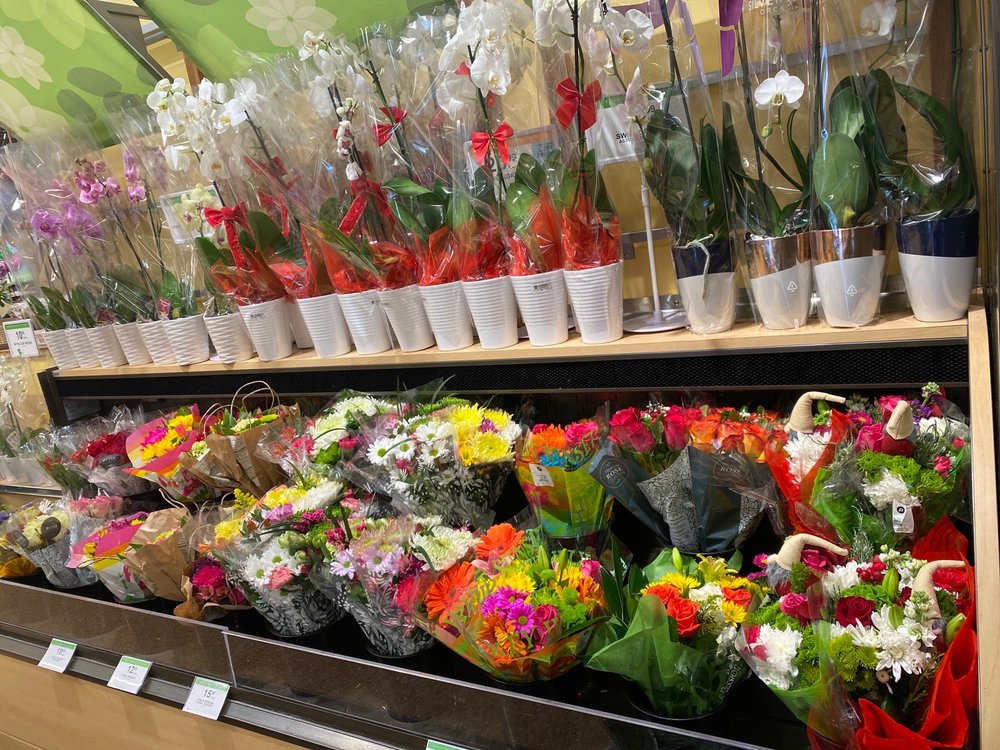 PUBLIX Updated September 2024 31 Photos & 27 Reviews 2250 John Rolfe Pkwy, Henrico