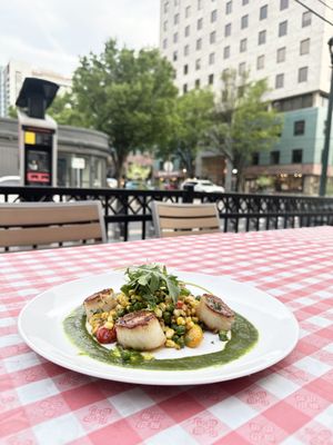 Barrel & Crow by null