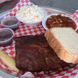 Smokeout BBQ - My plate , 4 ribs not cut