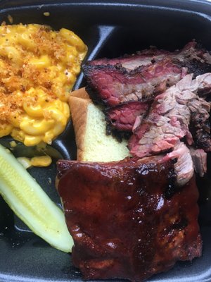 Ella’s BBQ by null