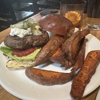 Poppy - Lamb burger - Cocktail Bars Near Me - Cleveland, Ohio Poppy - Lamb burger - Cocktail Bars Near Me - Cleveland, Ohio