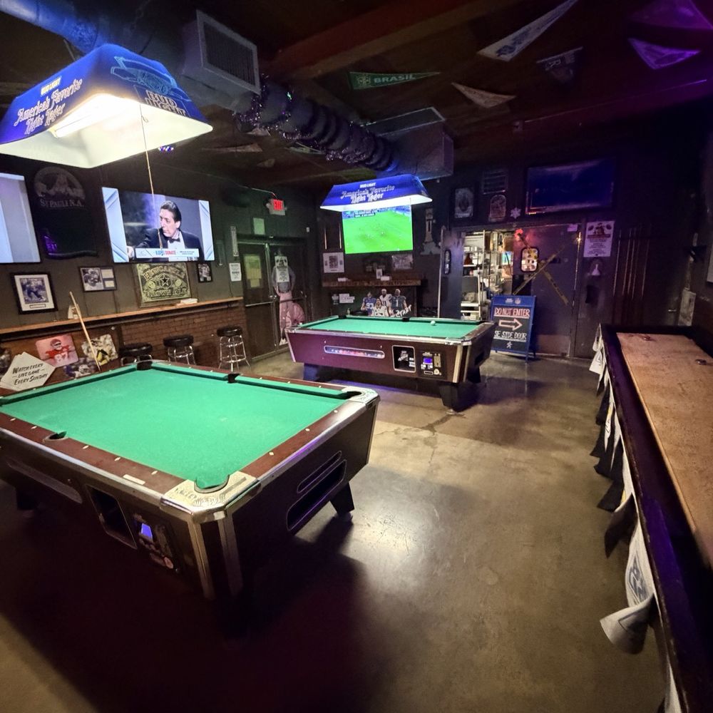 49rs Tavern - Pool/shuffleboard area - Sports Bars Near Me - Long Beach, California 49rs Tavern - Pool/shuffleboard area - Sports Bars Near Me - Long Beach, California