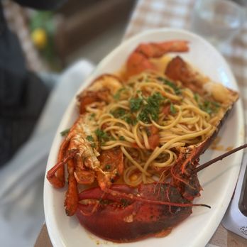 Limoncello - Lobster Linguine - Italian Near Me - Miami Beach, Florida