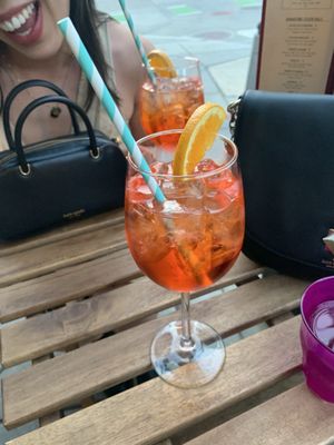 Lucy Bar by null