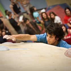 Pro Climber Paul Robinson at the 2010 ET Roc Comp in Columbia