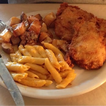 Main Street Tavern - Fried pork chops - American Near Me - Montevallo, Alabama Main Street Tavern - Fried pork chops - American Near Me - Montevallo, Alabama