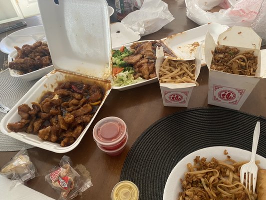 Pearl Wok To Go by null