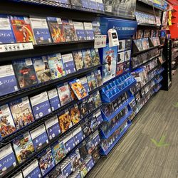 GameStop - PS4