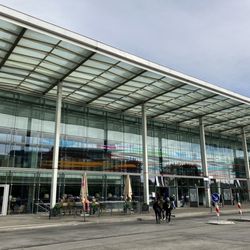 Berlin Ostbahnhof - Front of building